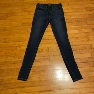 AMERICAN EAGLE Dream Jean Jegging Size 2